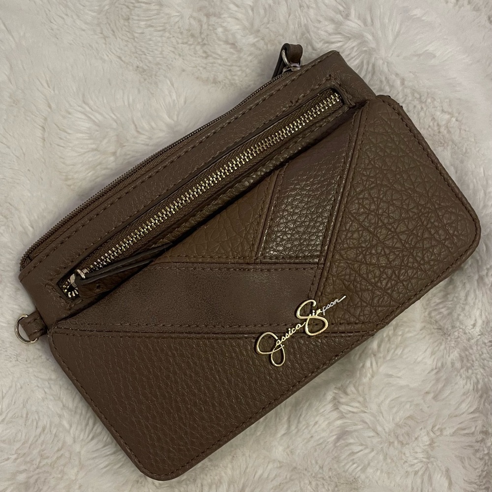 Jessica Simpson Brown Wallet- Leopard print